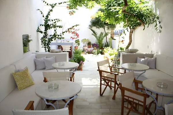 Sanoudos 酒店 Naxos City