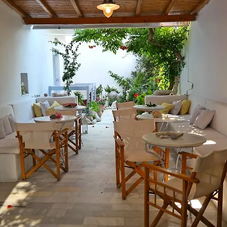 Sanoudos * Naxos City