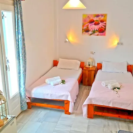 Sanoudos Hotel
