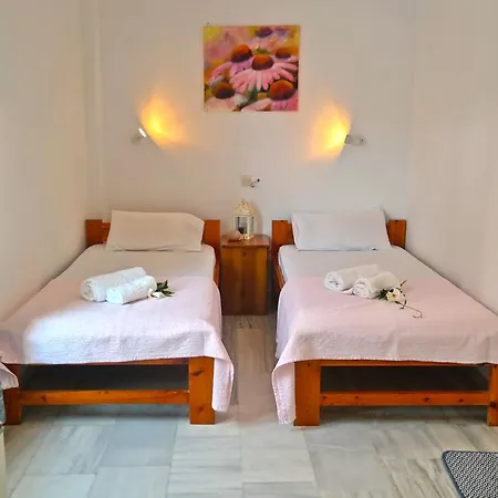 Sanoudos Hotel *