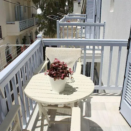 Hotel Sanoudos *