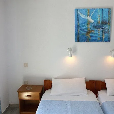Sanoudos Hotel *